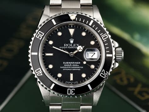 Vendesi Rolex Submariner date 16800 per 7.930 